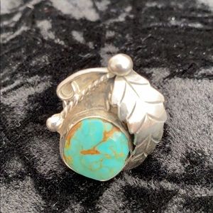 Silver turquoise ring
